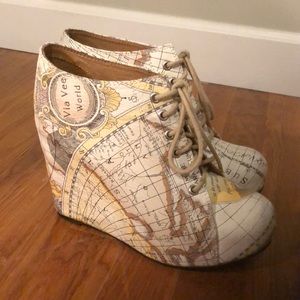 Jeffrey Campbell 99 Ties Map Wedge